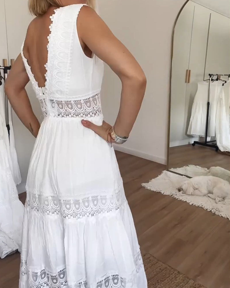 Josefine - Spitzenkleid mit V-Ausschnitt