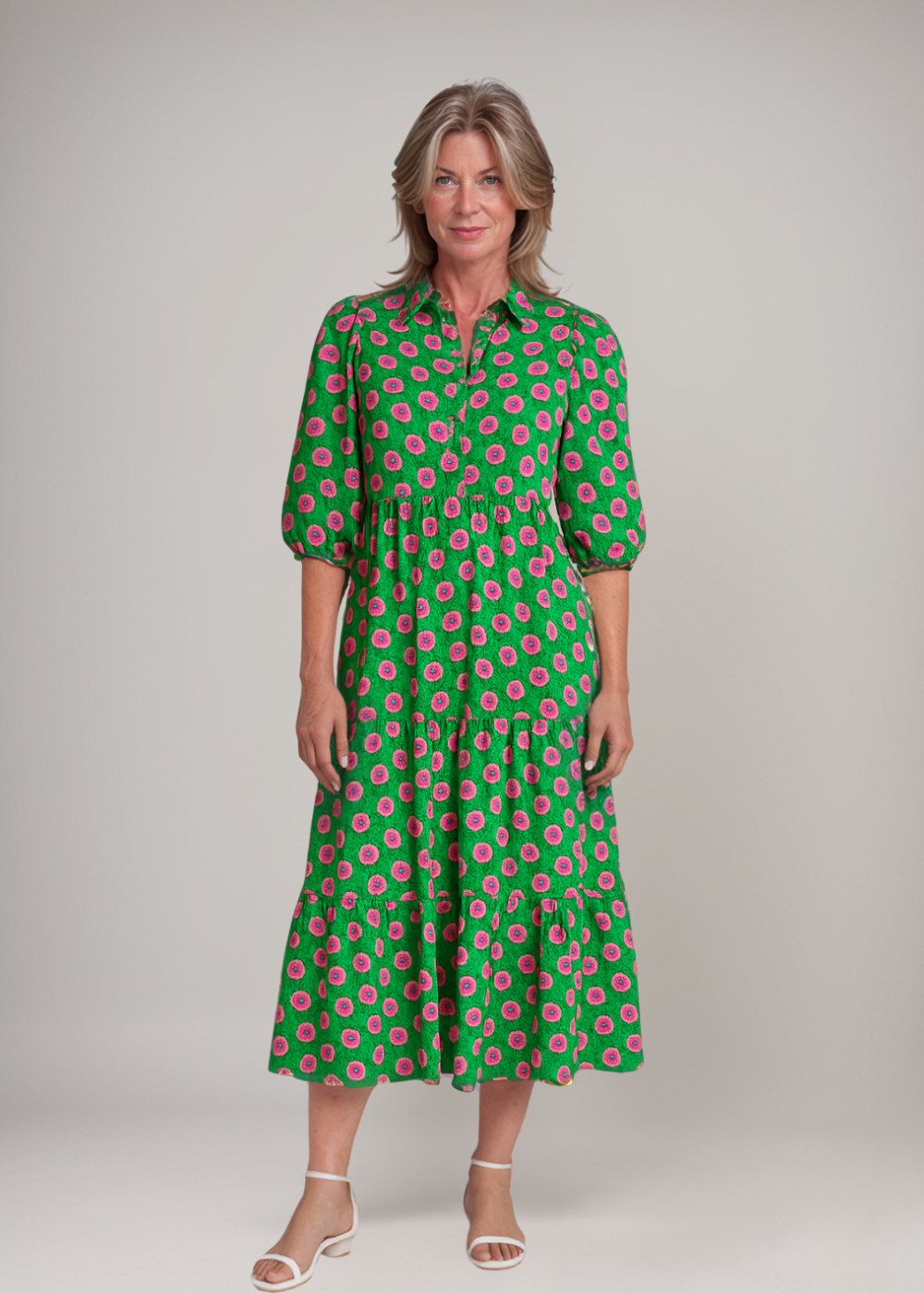 Sharon - Schwimmendes Kleid mit Rosenmuster