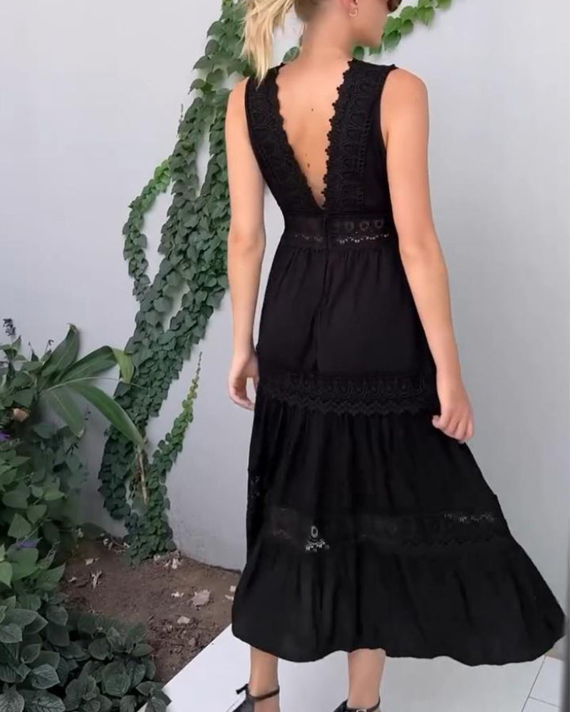 Josefine - Spitzenkleid mit V-Ausschnitt